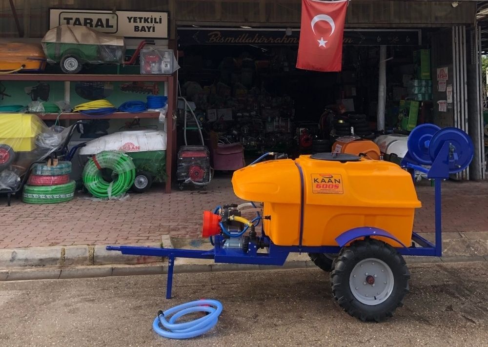 Kaan membranlı çekilir tip ilaçlama makinesi